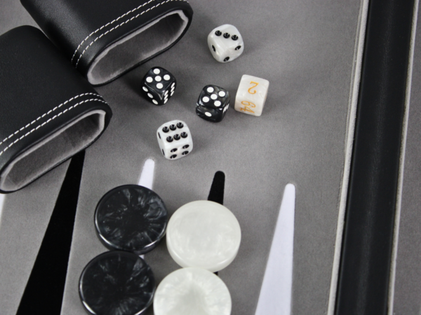 Graphene Grey Leather Backgammon Set 21 Inch - Image 3